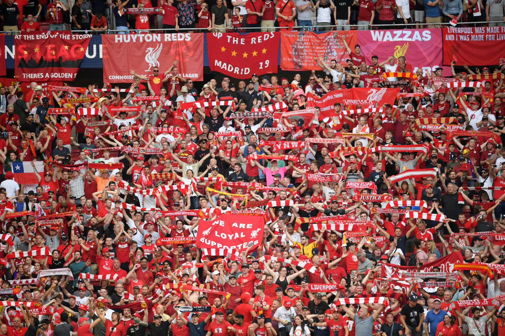 梅西是否参加世界杯？斯卡洛尼：这将由他自己决定