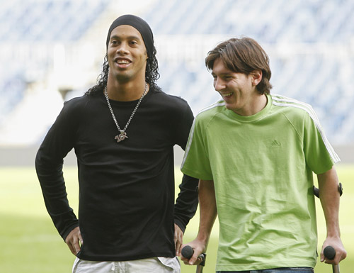 赫罗纳主帅：球队在对抗方面始终处于劣势，冬窗要补强防守端（赫罗纳主帅坦言球队对抗处下风，冬窗将加固防线）