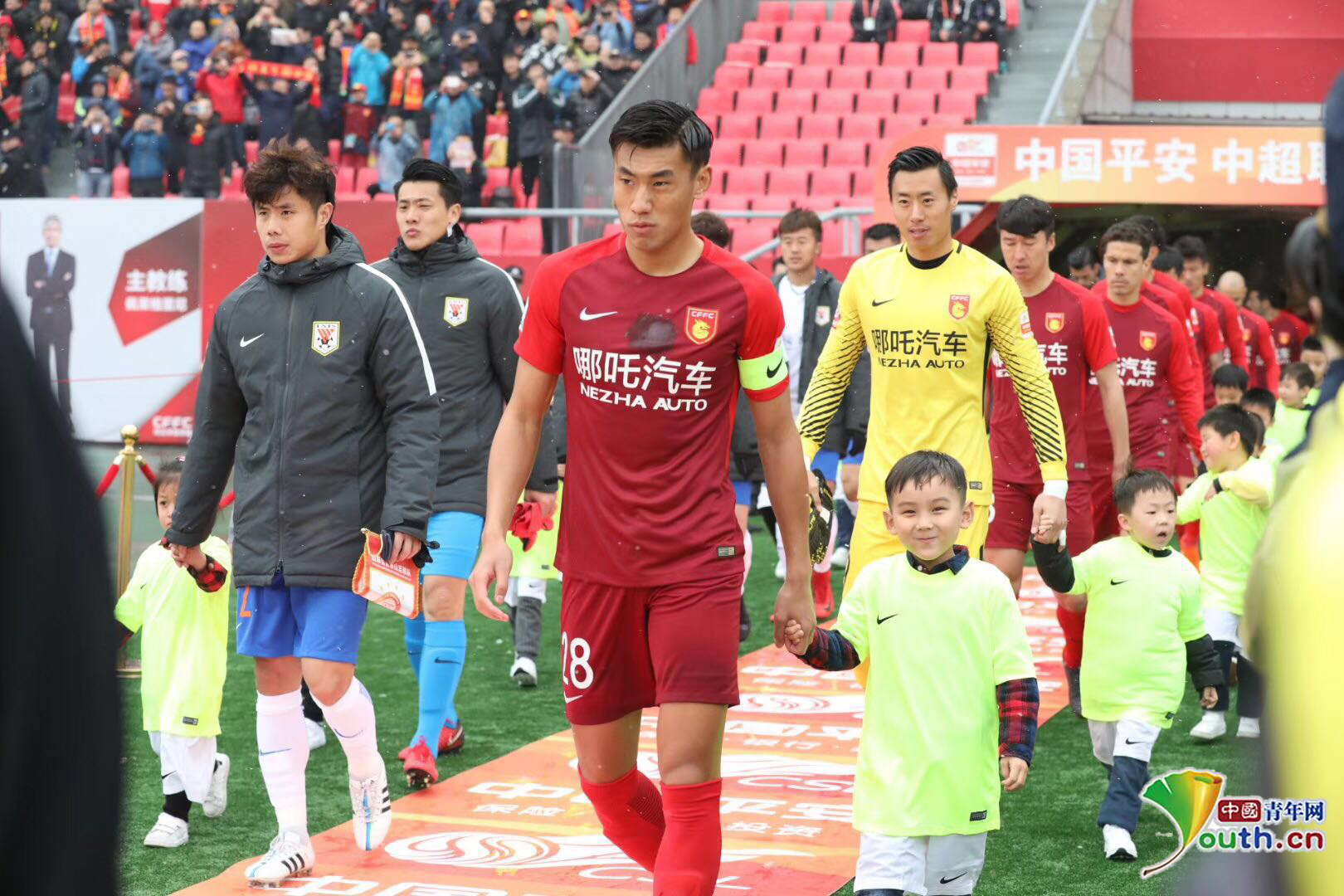 太疯狂！54岁名帅率头号装死队杀到英超第3 从0-2到4-3+近9轮8胜（神迹！54岁名帅携装死之师冲至英超第3：0-2逆转4-3，近9轮8胜）