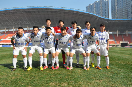 完胜河南队，北京国安第5次登顶足协杯：击败渴望创造历史的黑马，球队期望一扫阴霾（北京国安第5度问鼎足协杯：完胜渴望改写历史的河南黑马，球队期待一扫阴霾）