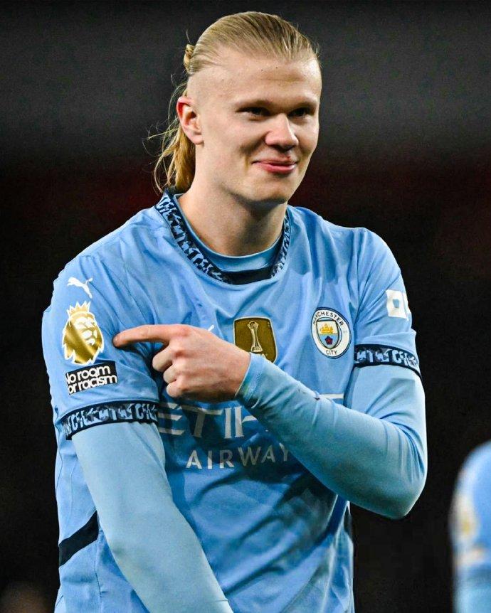 亨利：北伦敦德比球员必须清醒，枪手最不想看到曼城紧追其后（亨利称北伦敦德比需球员保持清醒，阿森纳最不愿见曼城步步紧逼）