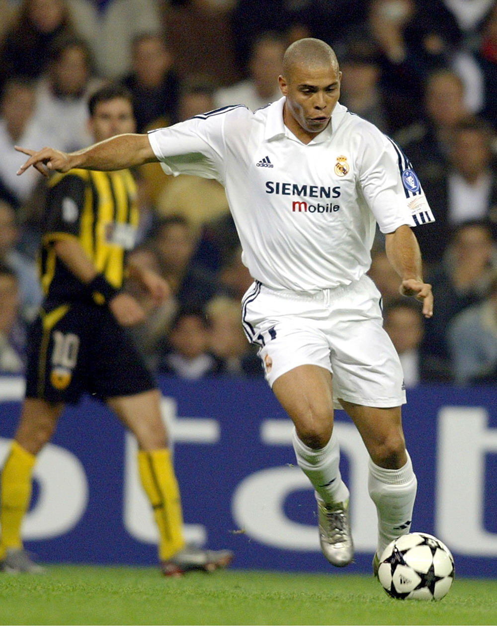 活塞队记：艾维今天可以出战，此前被列入出战成疑名单