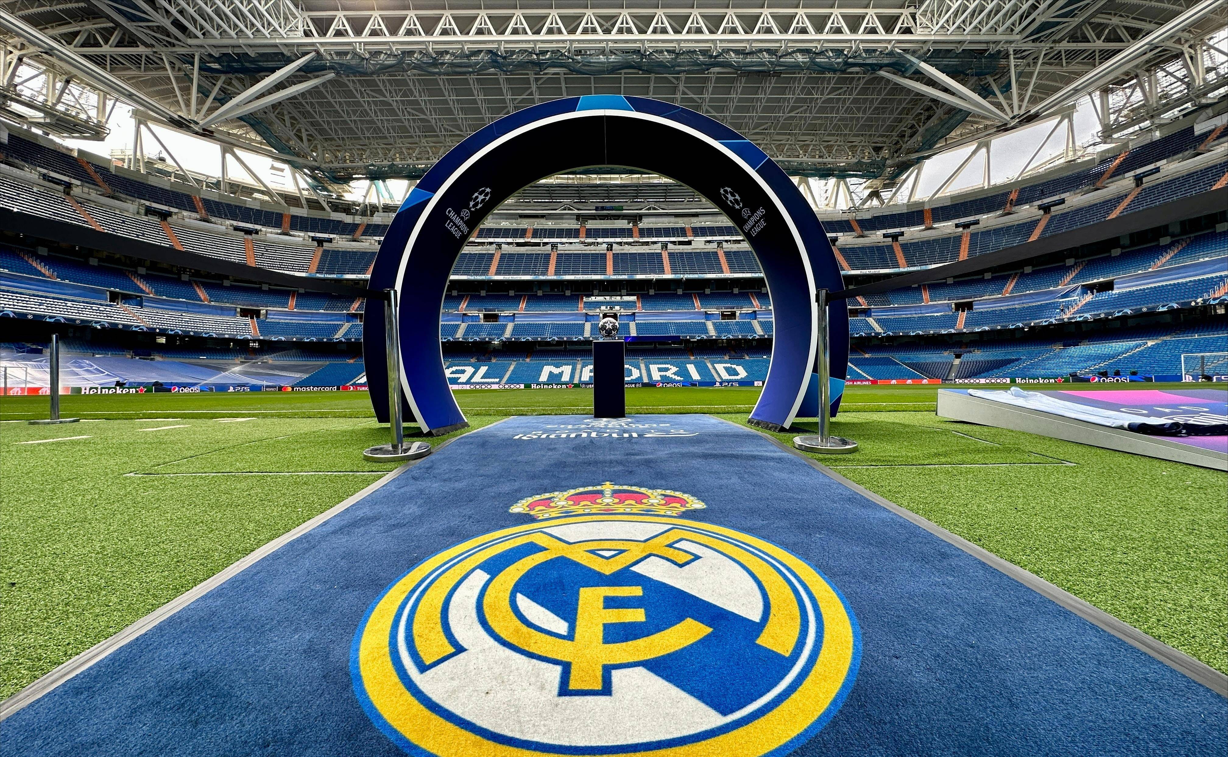 记者：前海港外援奇塔迪尼上海旅游期间专程重返俱乐部拜访