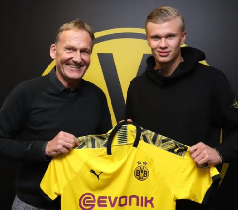 曼晚：罗德里未参加完整合练，曼城希望他能为英超首轮做准备（曼晚：罗德里未完成全队合练，曼城仍盼其赶上英超揭幕战）